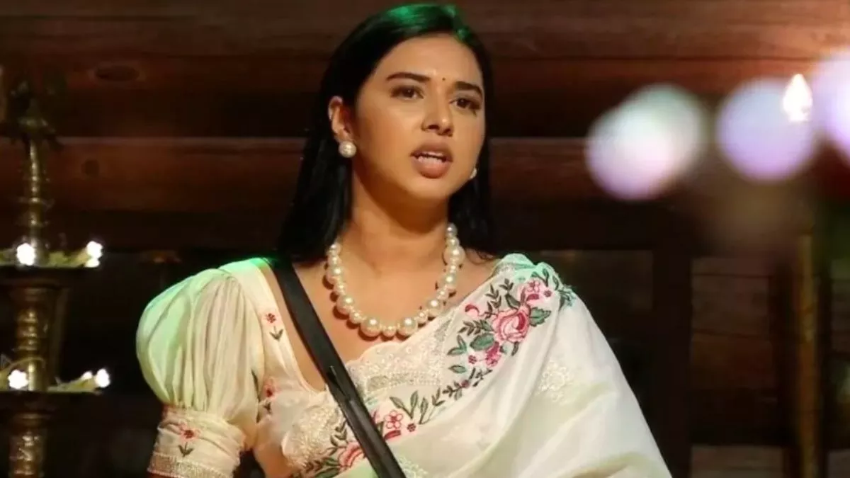 Bigg Boss 19 में Tanya Mittal का इमोशनल ब्रेकडाउन पिता के अत्याचार का दर्दनाक खुलासा