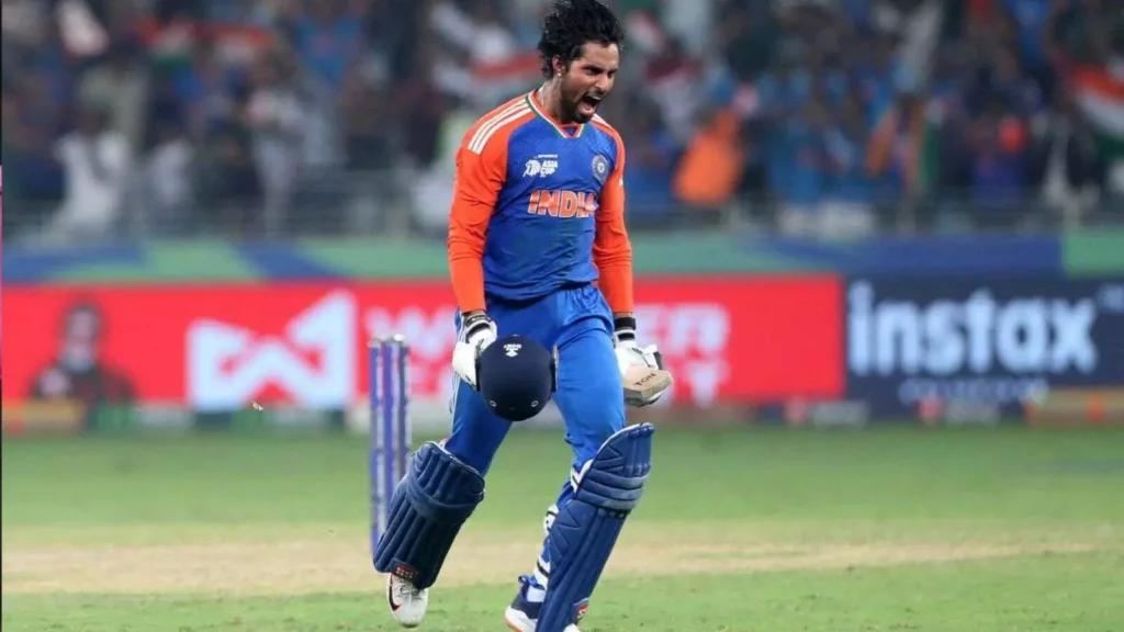 Asia Cup 2025 Final भारत ने पाकिस्तान को हराकर रचा इतिहास तिलक वर्मा और कुलदीप यादव बने हीरो 32 Asia Cup 2025 Final भारत ने पाकिस्तान को हराकर जीता खिताब तिलक वर्मा और कुलदीप चमके