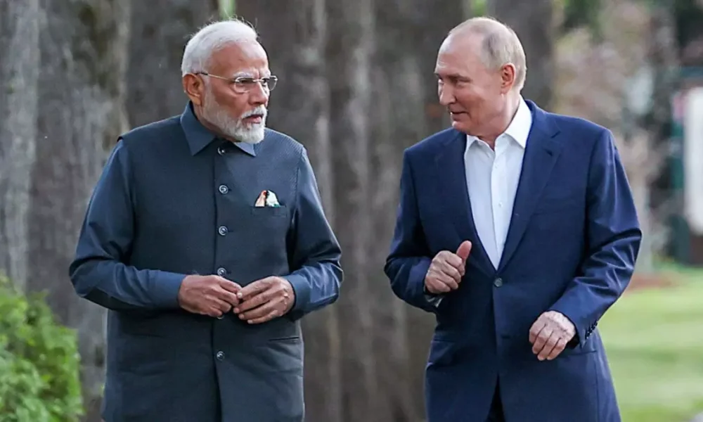 पुतिन ने मोदी को बताया बेहद बुद्धिमान नेता ट्रंप टैरिफ विवाद के बीच भारत रूस की दोस्ती पर बयान