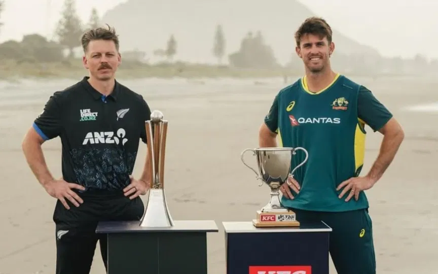 NZ vs AUS 1st T20I Ben Dwarshuis Bowled Conway Twitter Reactions Highlights