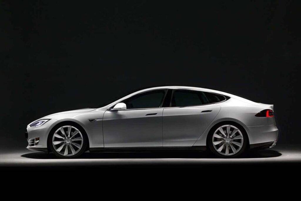 टेस्ला का बड़ा ऐलान, क्या आने वाली है सबसे सस्ती इलेक्ट्रिक कार? 32 Tesla Event: एलन मस्क 7 अक्टूबर को लॉन्च कर सकते हैं किफायती इलेक्ट्रिक कार