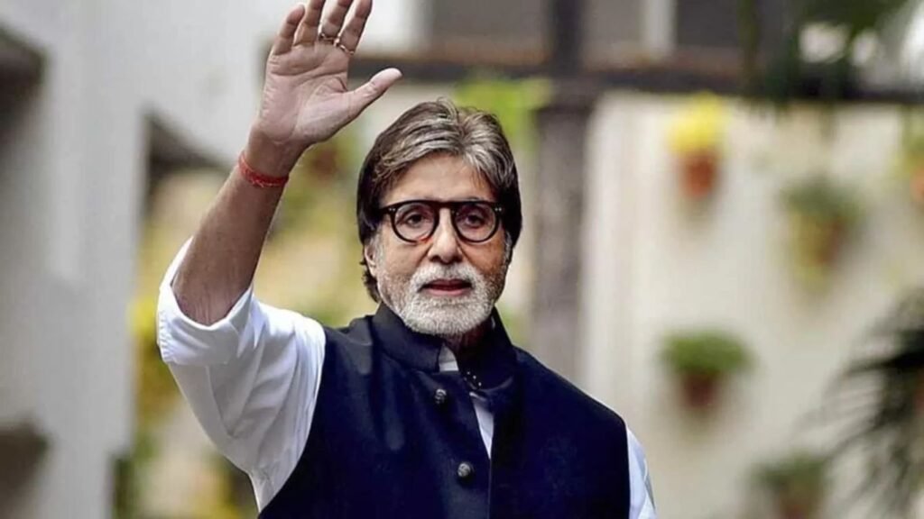 जूहू में अपनी BMW खुद चलाते नज़र आए 83 वर्षीय अमिताभ बच्चन, धर्मेंद्र से मुलाक़ात की अटकलें तेज़