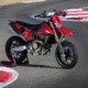Ducati Hypermotard V2 का खुलासा: नया इंजन, हल्का फ्रेम और उन्नत तकनीक — क्या भारत आएगी यह सुपरमोटो बाइक?