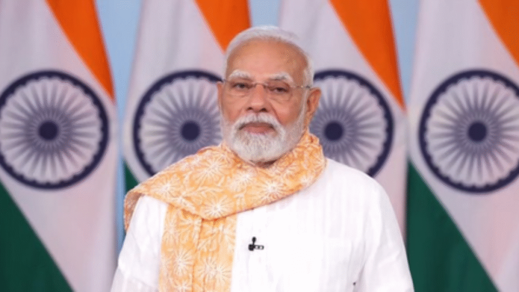 पीएम मोदी बोले – RJD ने कांग्रेस के सिर पर ‘कट्टा’ रखकर छीना CM का चेहरा | Bihar Election 2025