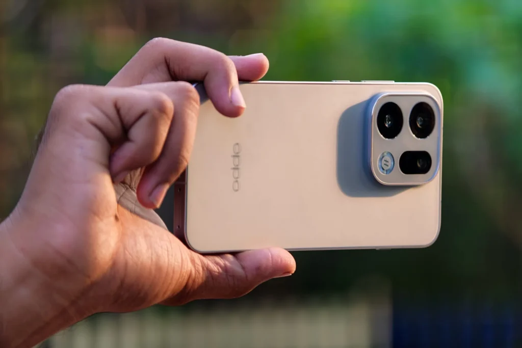 Oppo Find X9 और X9 Pro भारत में लॉन्च: 7500mAh बैटरी, Dimensity 9500 और धमाकेदार कैमरों ने बढ़ाई टक्कर 33 IMG20251109162816 scaled 1