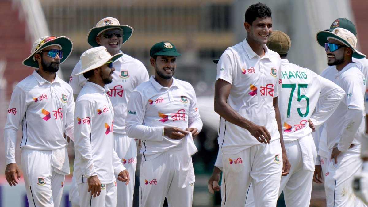 Ireland vs Bangladesh Test: Stirling and Carmichael shine but late wickets shift momentum