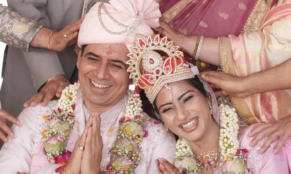 Sandeep Baswana & Ashlesha Sawant Marry After 23 Years, Share Vrindavan Wedding Pics