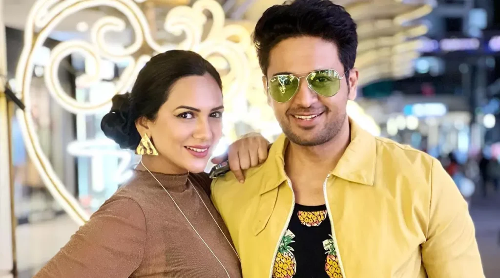 Akansha Chamola Net Worth 2025 करियर इनकम और शानदार लाइफ़स्टाइल की पूरी डिटेल