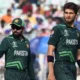 BBL के दौरान घुटने में चोट लगने के बाद मैदान से बाहर जाते Shaheen Afridi