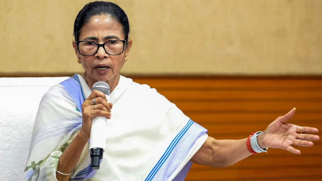 Mamata Banerjee की आय 2020 से 2025 के बीच बढ़ी लगभग 50%, हलफनामे में खुलासा