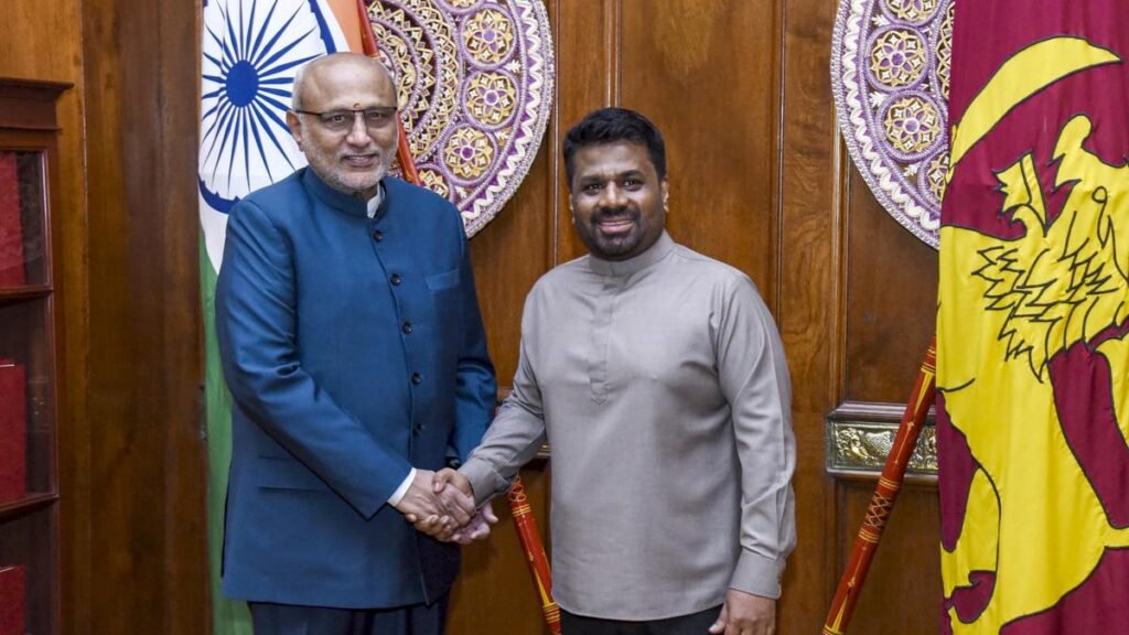VP C P Radhakrishnan का Sri Lanka दौरा: Nuwara Eliya में Tamil परिवारों से मिले, 50,000 घरों वाले Indian Project को देखा | Dainik Diary