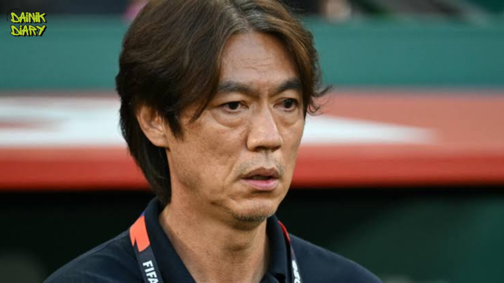 World Cup से बाहर होते ही विवाद! Hong Myung-bo के धुंधले चेहरे वाले वायरल वीडियो ने छेड़ी नई बहस 32 Dainik Diary Zaid 20 7