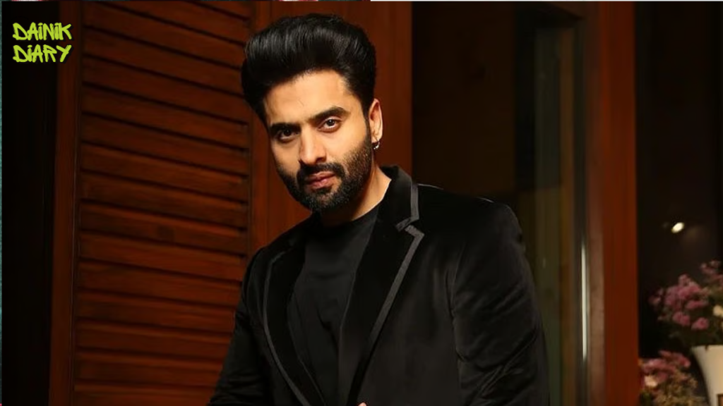 PVR INOX और Pooja Entertainment विवाद पर Jackky Bhagnani का बड़ा बयान, बोले- कानूनी लड़ाई की खबरें पूरी तरह गलत 32 जैकी भगनानी ने PVR INOX-पूजा एंटरटेनमेंट विवाद की खबरों को बताया गलत | Dainik Diary