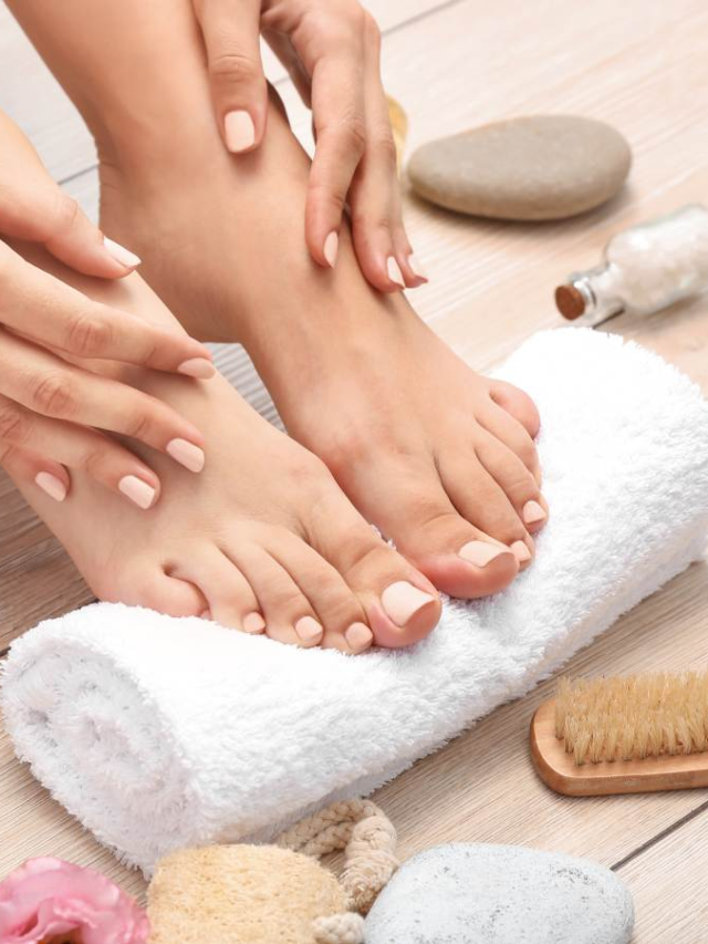 पैरों की खूबसूरती बढ़ाने के 5 आसान Foot Care Hacks