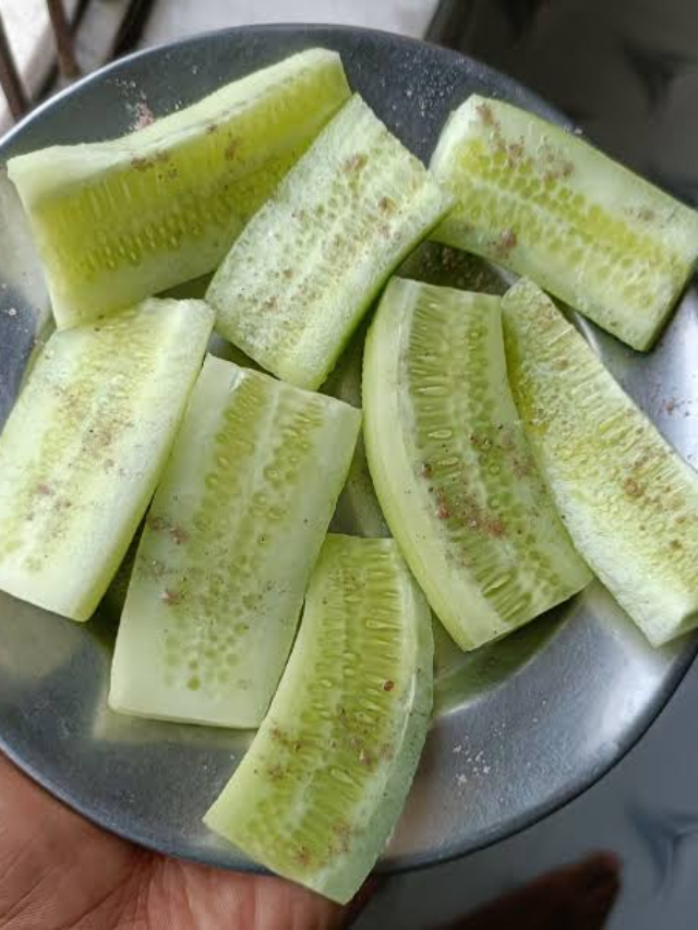 खीरा खाने के चमत्कारी फायदे: जानिए कौन से विटामिन मिलते हैं!